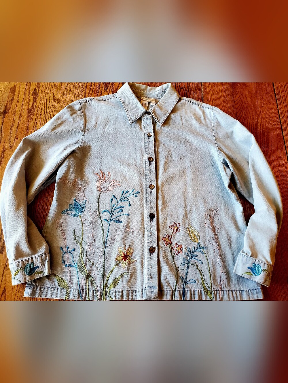 Coldwater Creek Light Blue Cotton Shirt/Shacket w/ Pretty Floral Embroidery Sz L - Picture 9 of 10